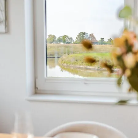 펜션 Kuesten Haus Grachtenwinkel Direkte Wasserlage, 2 Terrassen, 106qm, Neubaugebiet