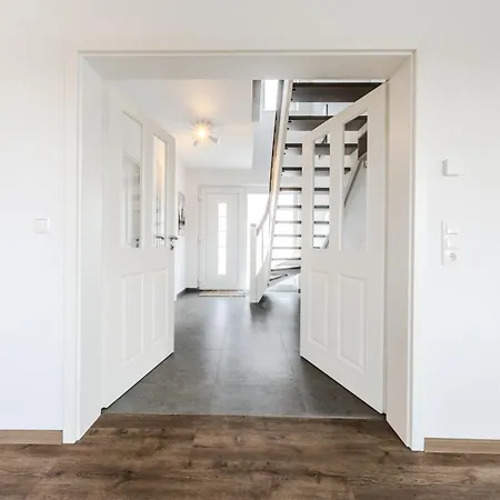 Kuesten Haus Grachtenwinkel Direkte Wasserlage, 2 Terrassen, 106qm, Neubaugebiet * Greetsiel