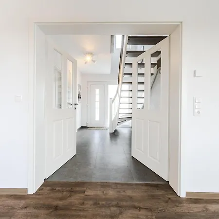 Haus Grachtenwinkel Direkte Wasserlage, 2 Terrassen, 106qm, Neubaugebiet