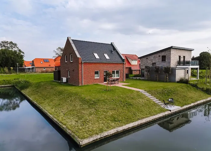 Kuesten Haus Grachtenwinkel Direkte Wasserlage, 2 Terrassen, 106qm, Neubaugebiet Dom wakacyjny Greetsiel