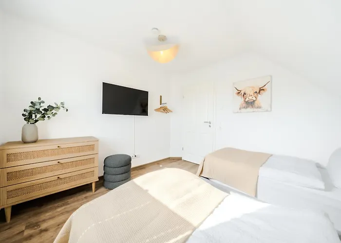 Dom wakacyjny Kuesten Haus Grachtenwinkel Direkte Wasserlage, 2 Terrassen, 106qm, Neubaugebiet