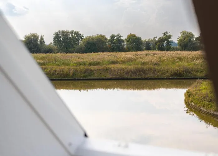 Dom wakacyjny Kuesten Haus Grachtenwinkel Direkte Wasserlage, 2 Terrassen, 106qm, Neubaugebiet